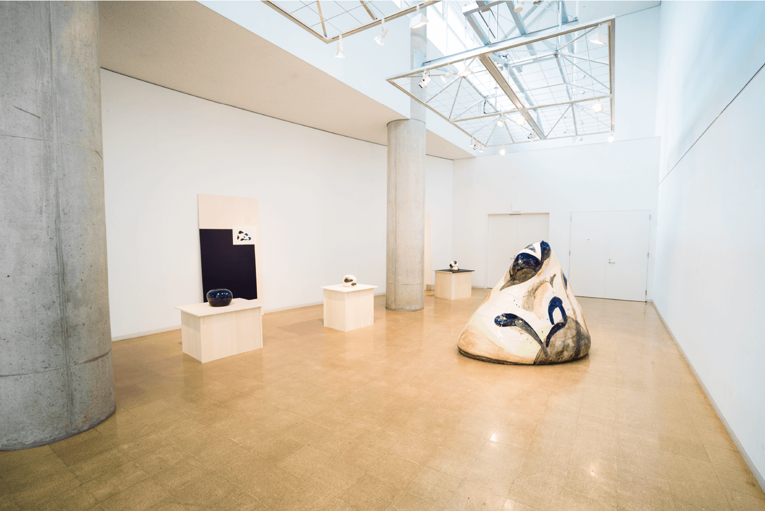 Installation view 塩谷良太展 かたちにかたちのないもの